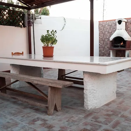 Mediterranean Sunset בית נופש