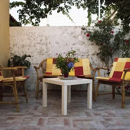 בית נופש Mediterranean Sunset *